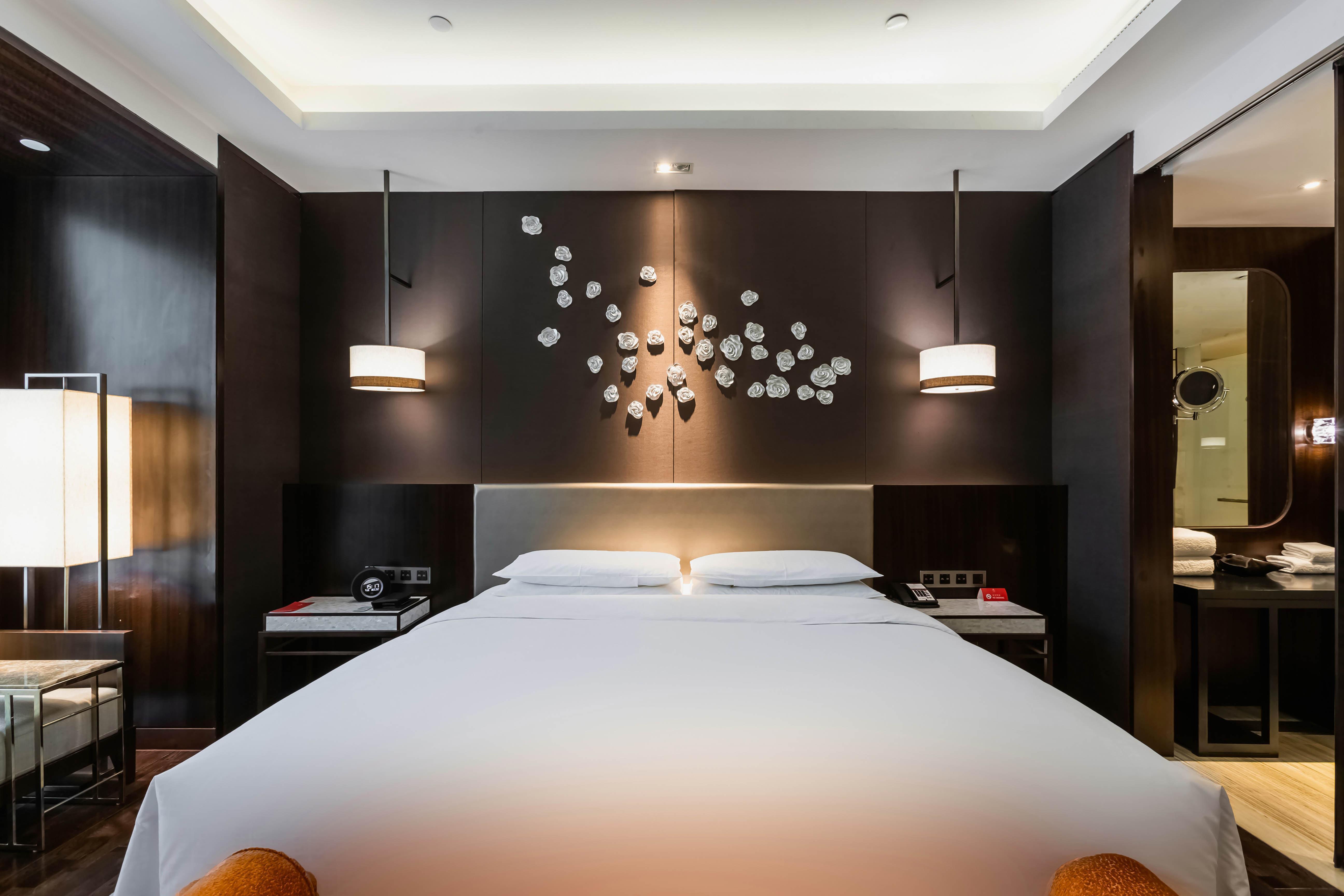Hualuxe Wuxi Taihu Hotel Exterior foto
