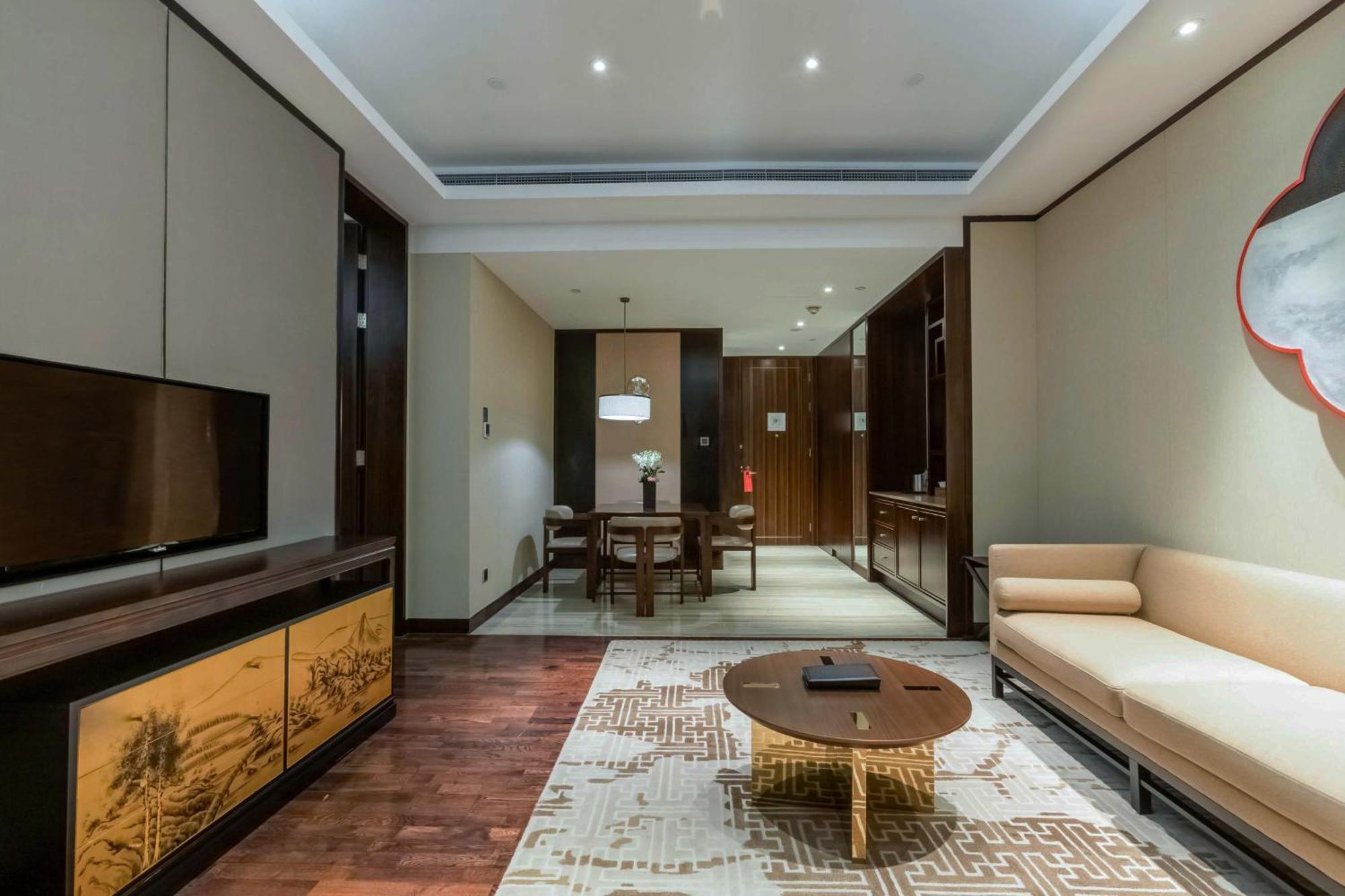 Hualuxe Wuxi Taihu Hotel Exterior foto