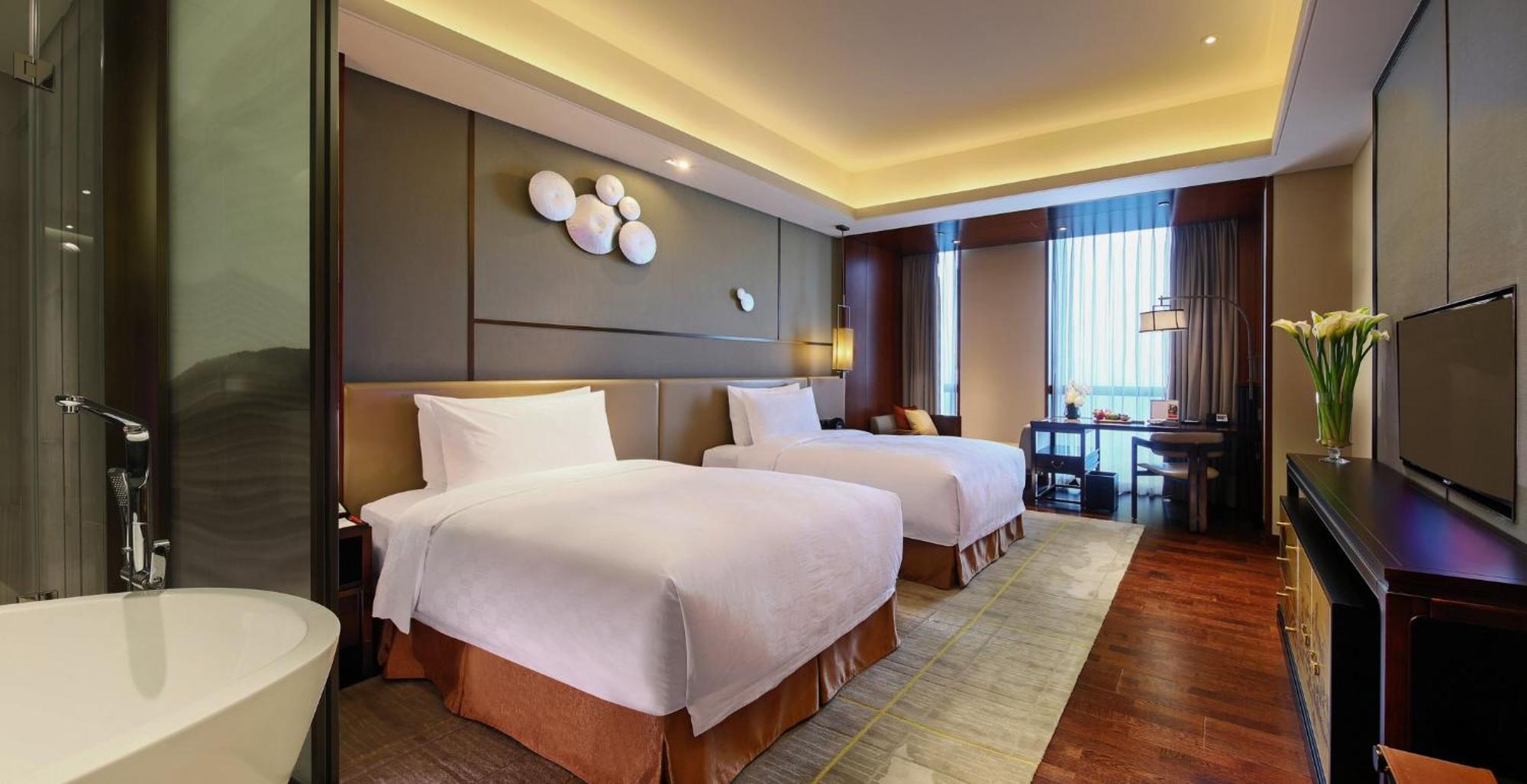 Hualuxe Wuxi Taihu Hotel Exterior foto