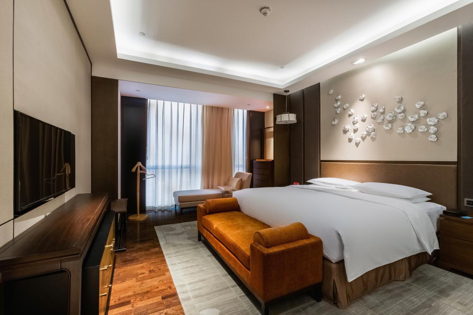Hualuxe Wuxi Taihu Hotel Exterior foto
