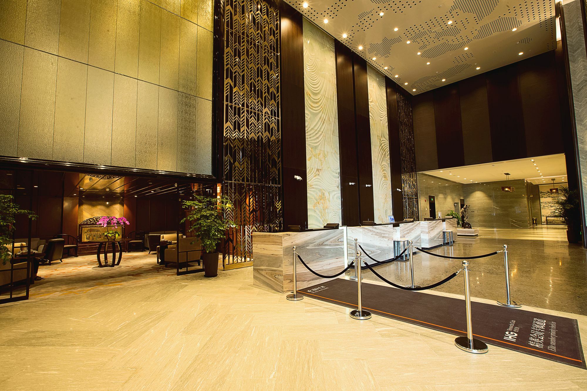 Hualuxe Wuxi Taihu Hotel Exterior foto